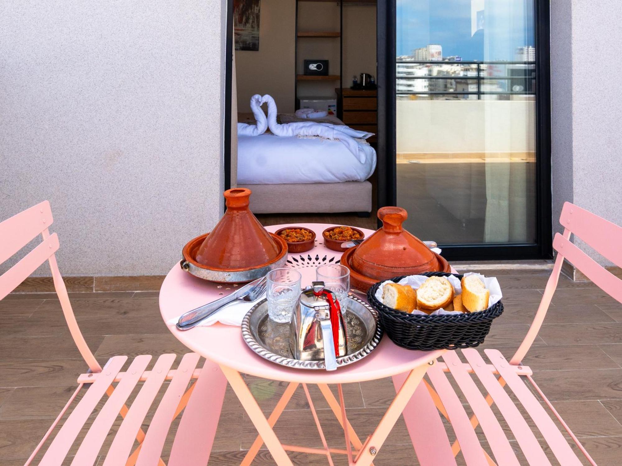 Unico Hotel Maarif 卡萨布兰卡 外观 照片